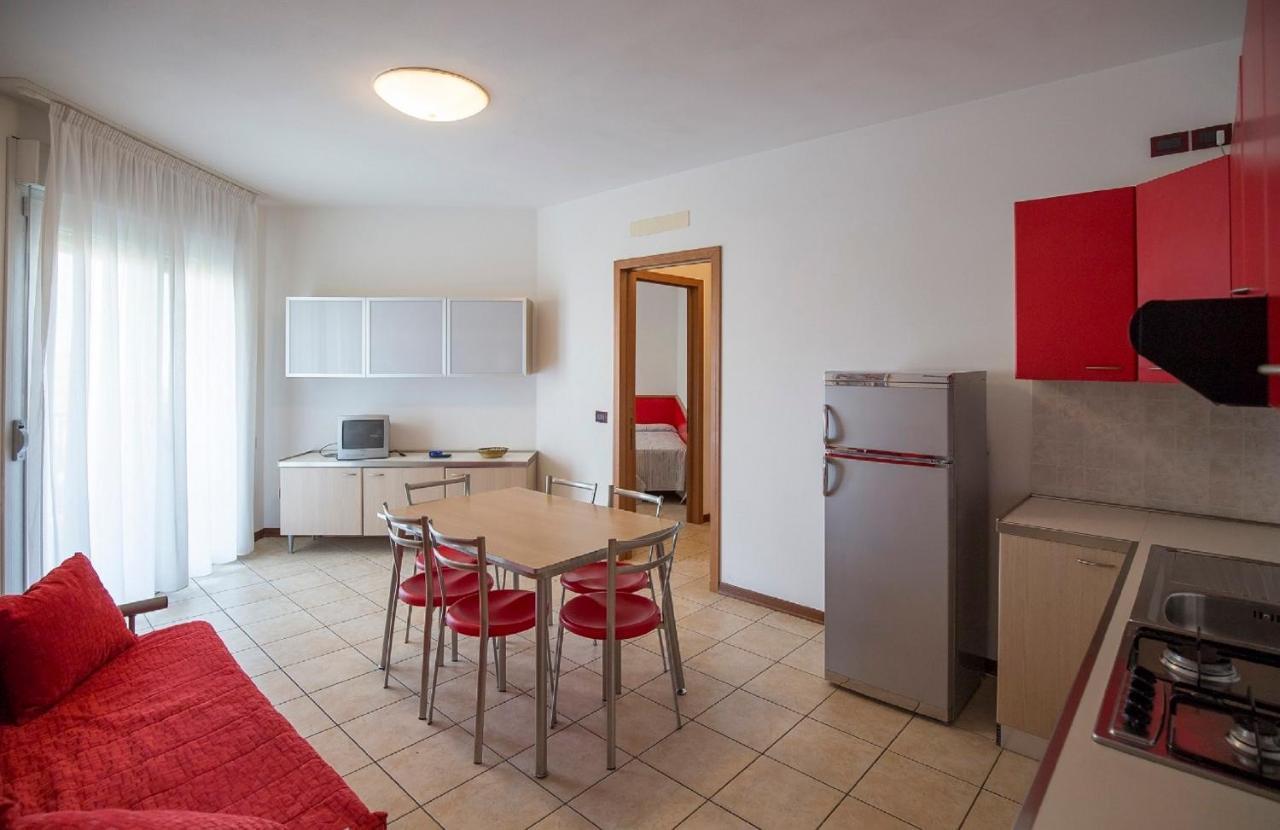 Appartement Robinia/Pinetine Lido Altanea à Caorle Extérieur photo