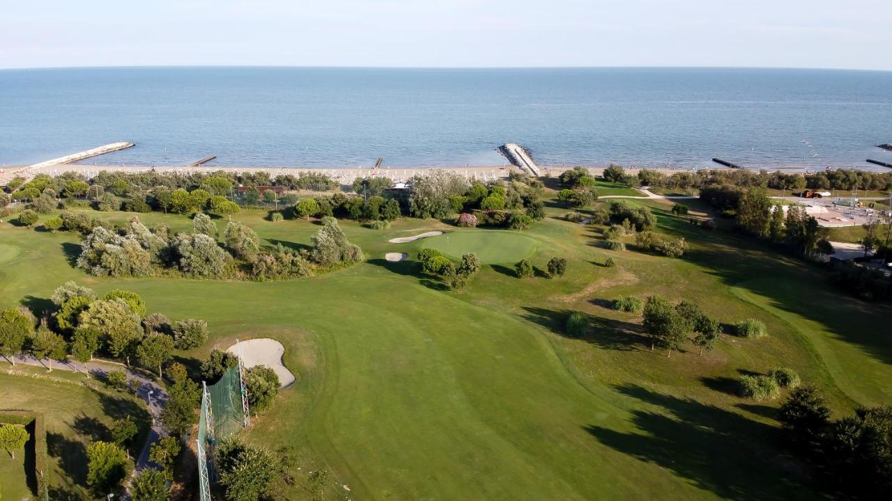Appartement Robinia/Pinetine Lido Altanea à Caorle Extérieur photo